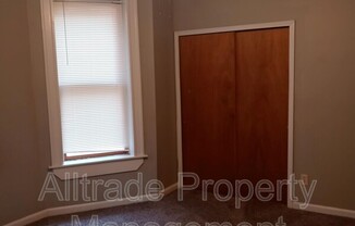 315 W HL ST