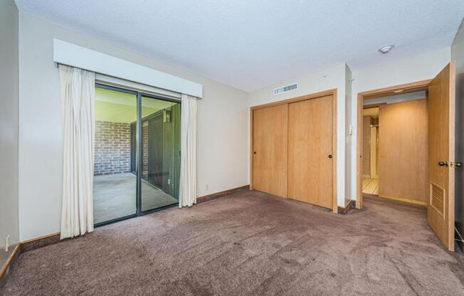 2 beds, 2 baths, 1,210 sqft, $1,950