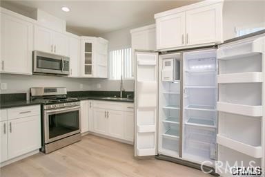 4 beds, 2 baths, 1,421 sqft, $3,350, Unit 1/2