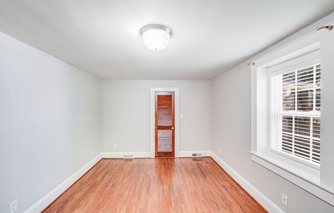 3 beds, 2 baths, 1,613 sqft, $2,900, Unit Unit 1