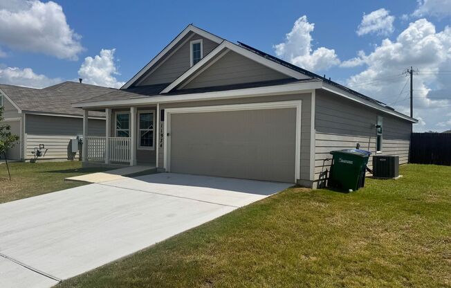 A Must-See Move-In Ready Home with Solar Panels & Modern Upgrades! Mission Del Lago, South San Antonio