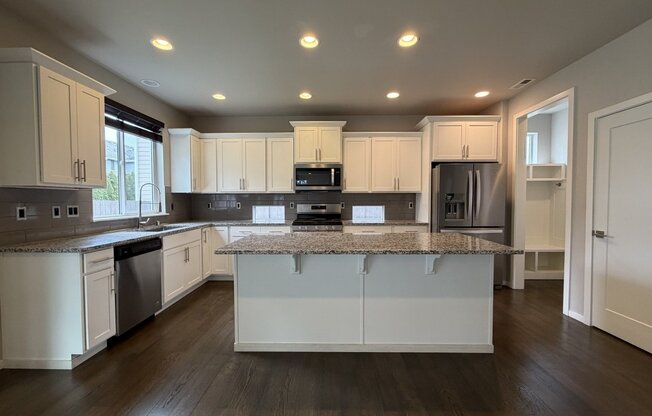 25517 158 AVE SE