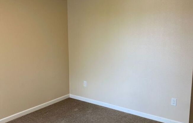 1 bed, 1 bath, 410 sqft, $1,425, Unit 210