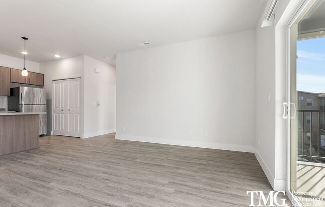 1 bed, 1 bath, 740 sqft, $1,600, Unit FF210