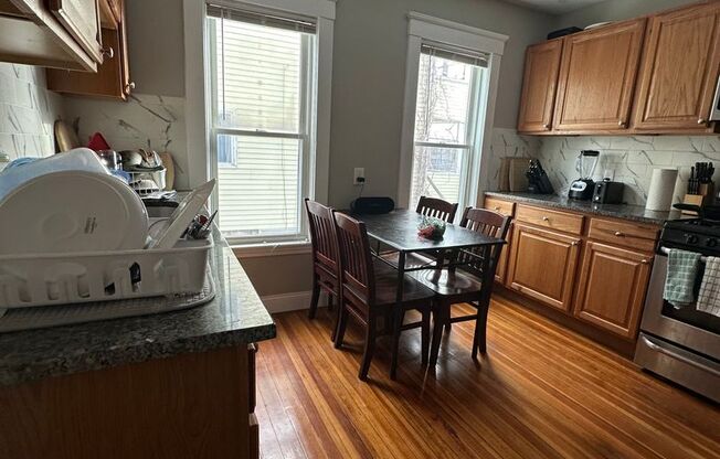 1 bed, 1 bath, $1,000, Unit 1A