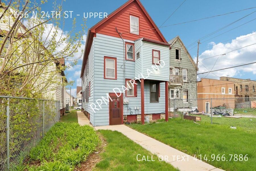 2656 N 24 ST