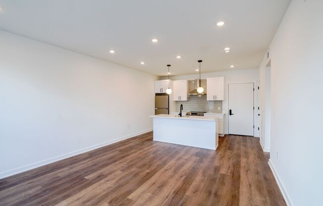 1 bed, 1 bath, 650 sqft, $1,450, Unit 302