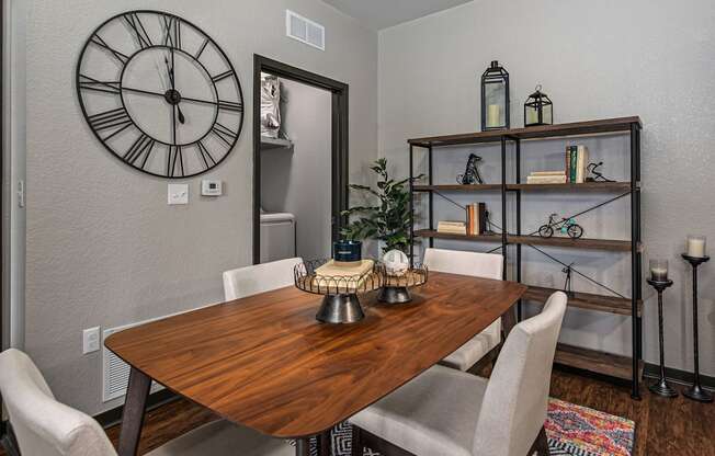 Dining Area at Ridge at Castle Rock