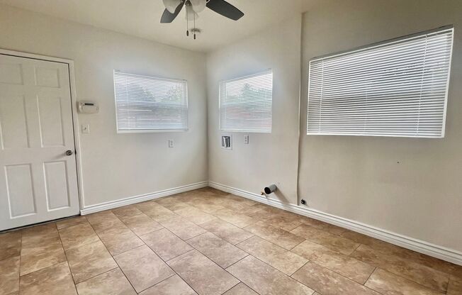 2 beds, 1 bath, $2,850