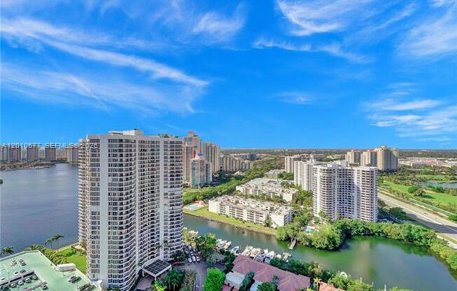 2 beds, 2 baths, $3,500, Unit # 3302