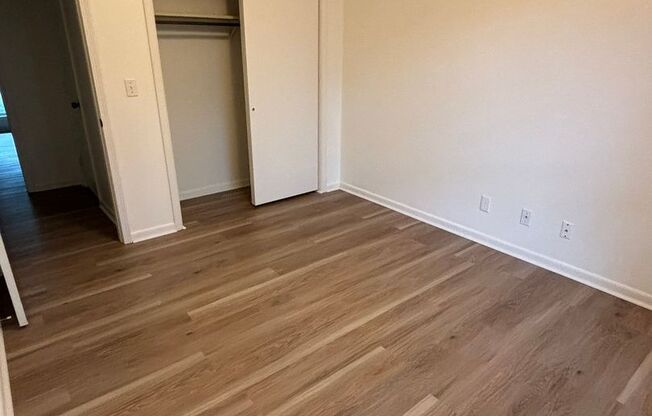 2 beds, 1 bath, 800 sqft, $1,100