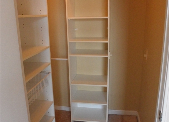 2 beds, 2 baths, 1,030 sqft, $4,400, Unit 313