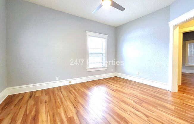 1BD I 1BA Inner-Building Unit - NW 23rd Pl!