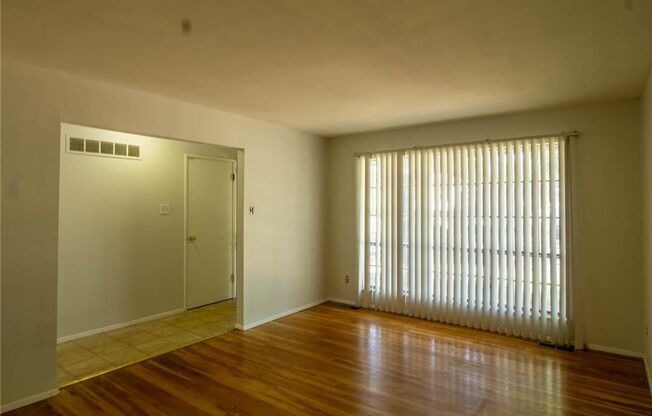 Spacious 3 bedroom 1.5 bath ranch