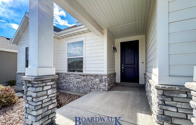 Spacious 2-Bed + Loft with Premium Finishes