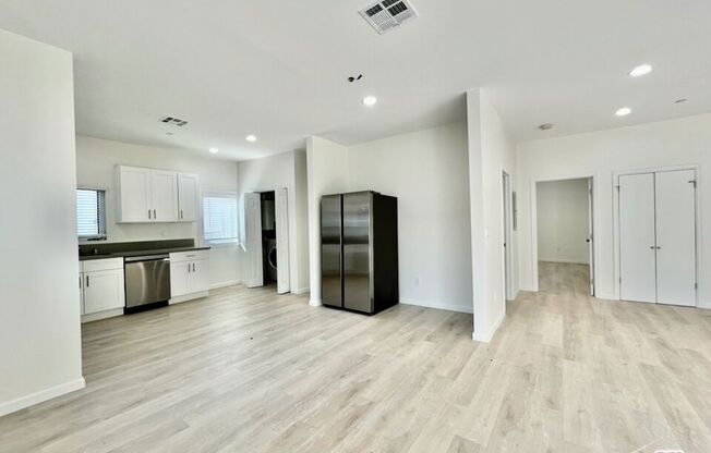 3 beds, 3.5 baths, 1,920 sqft, $4,995, Unit 103