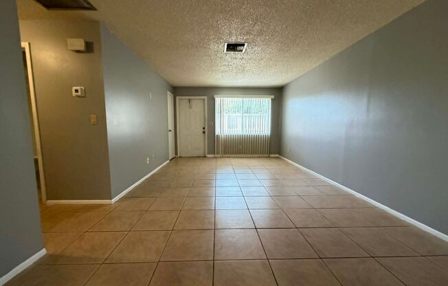 2829 Santa Barbara Blvd