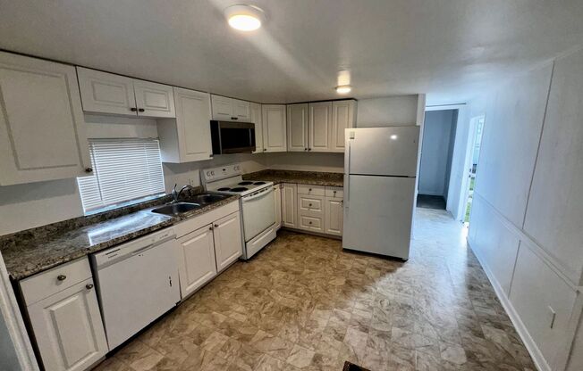 2 beds, 2 baths, $1,075