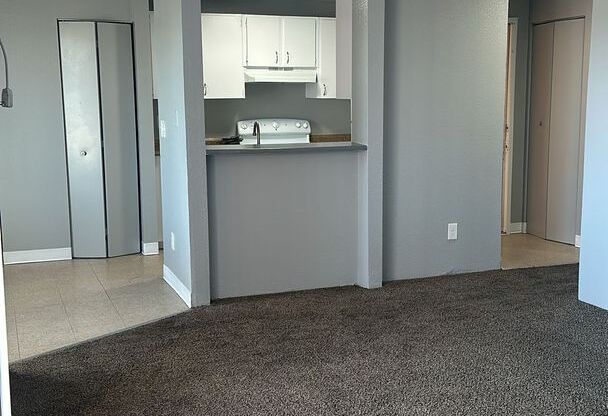 2 beds, 1 bath, 867 sqft, $1,475, Unit 601 K104