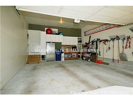 977 CUMMINGS ST SE