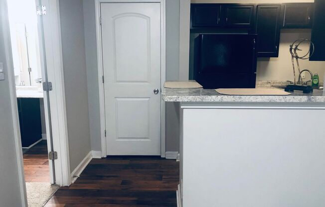 2 beds, 2 baths, 1,150 sqft, $1,599, Unit 0603