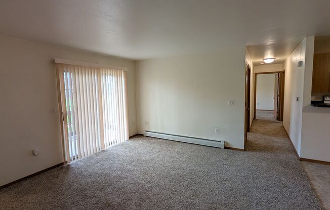 2 beds, 1 bath, 1,100 sqft, $1,359, Unit 1053 5301