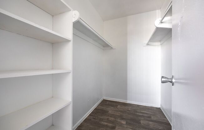 2 beds, 1 bath, 780 sqft, $1,149, Unit 11502