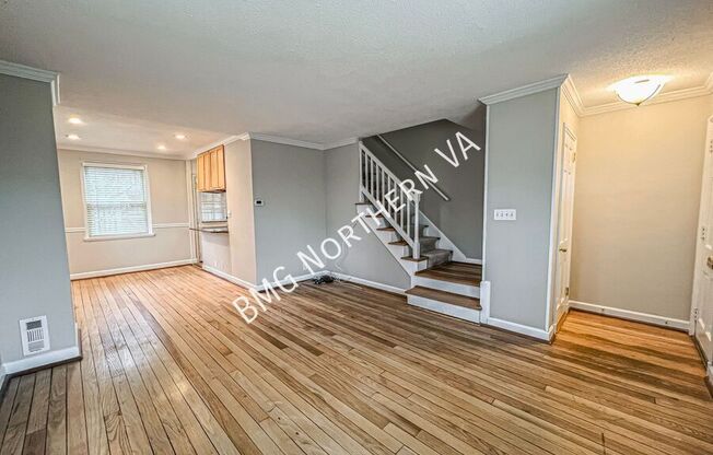 4840 28 ST S