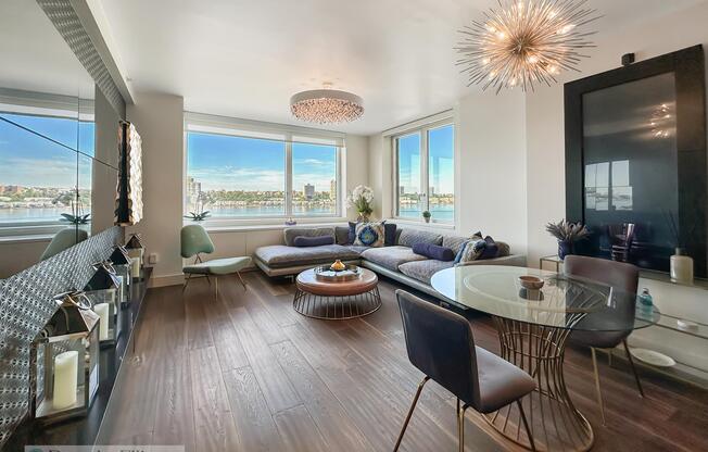 2 beds, 1 bath, 940 sqft, $6,250, Unit 11K