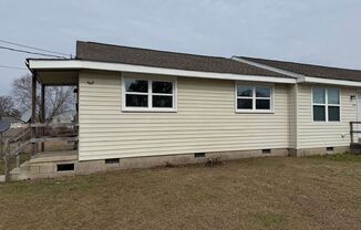 Newly remodeled 1 bedroom, 1 bath duplex.