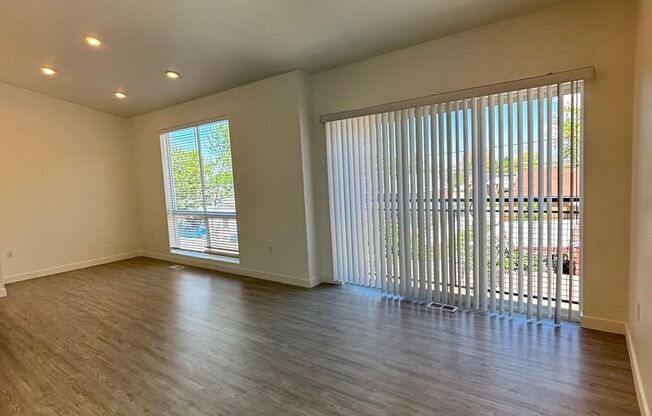 3 beds, 2.5 baths, 1,619 sqft, $2,045, Unit 562