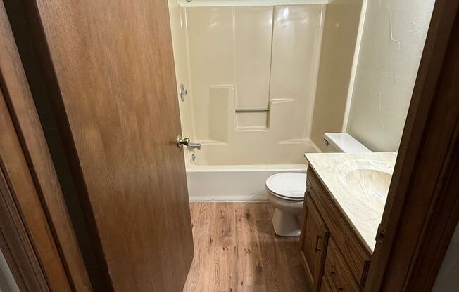 1 bed, 1 bath, 1,078 sqft, $1,179, Unit 1901-075