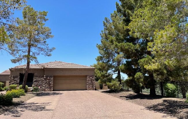 On GOLF COURSE LOT - 3 Bed/3Bath GATED Community, Single Story