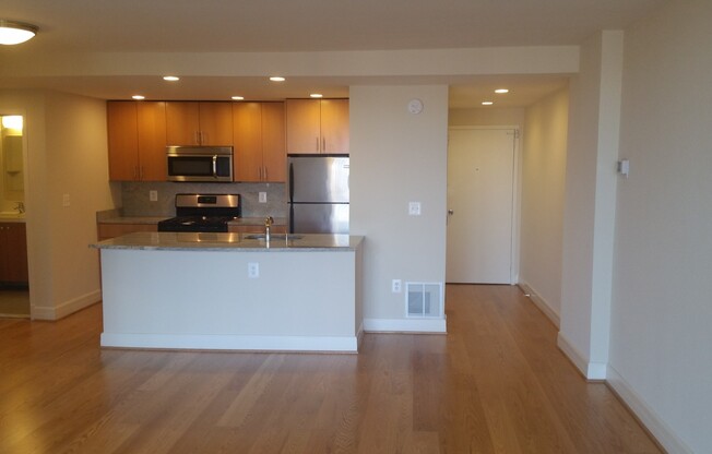 1 bed, 1 bath, 600 sqft, $3,600, Unit 0321