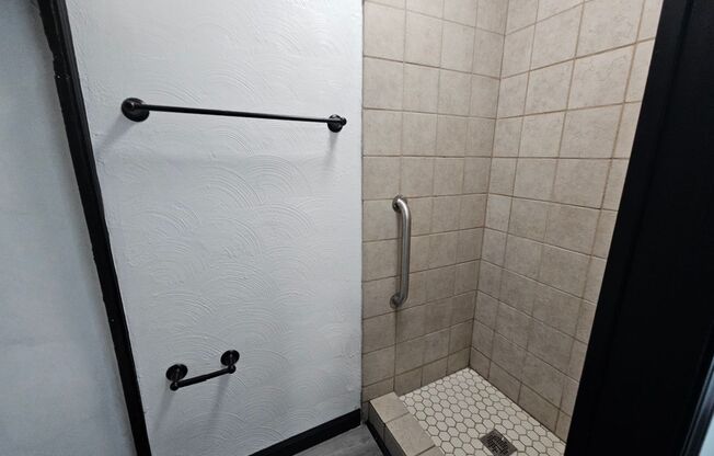Fully Updated 4-bedroom 2 bath house for rent!