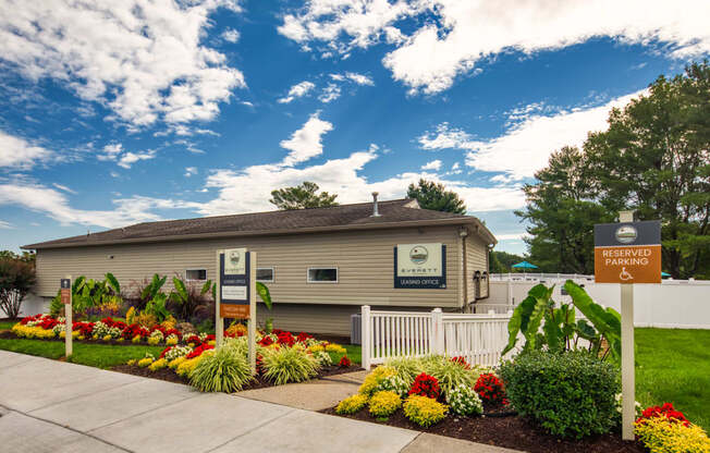 Leasing Office Exterior at The Everett Apartments , Roanoke, VA, 24018