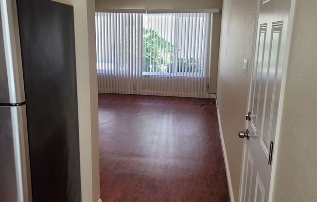 2 beds, 1 bath, $2,745, Unit 03