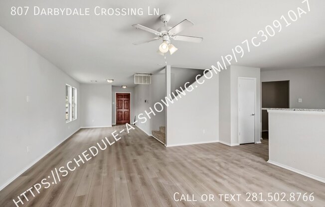807 DARBYDALE XING LN