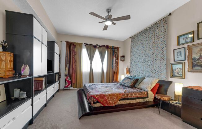 2 beds, 2.5 baths, $4,700
