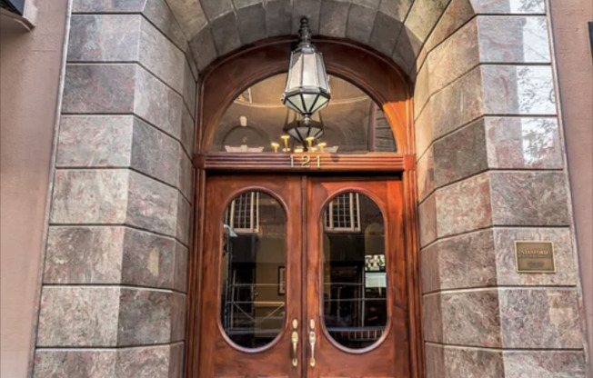 3 beds, 2 baths, $9,995, Unit 3I