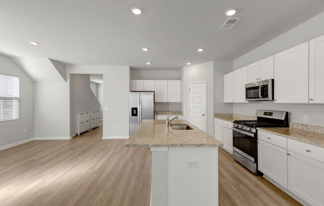 Spacious Townhome in Summerville