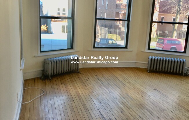 2338 N Spaulding Ave