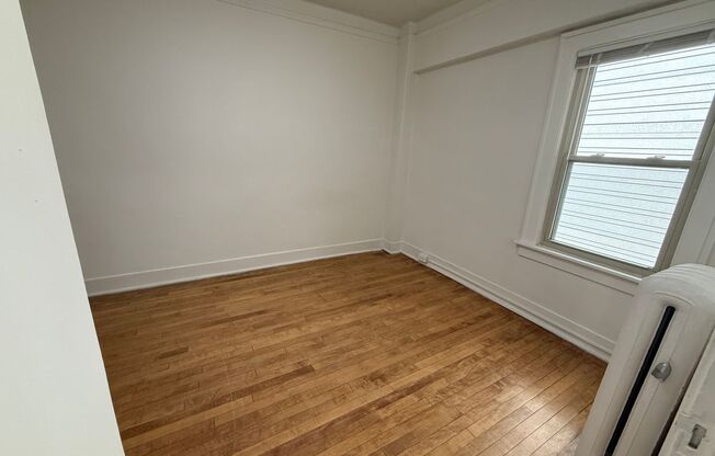1 bed, 1 bath, $1,125, Unit 65