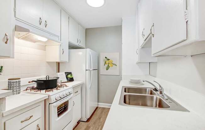 The McLaughlin Avenue Apartments