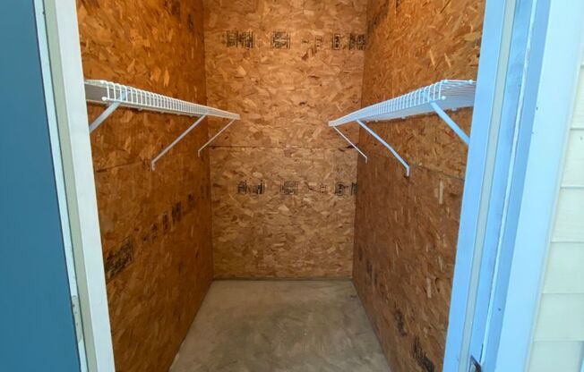 2 beds, 2 baths, 1,270 sqft, $1,375, Unit 2718-1