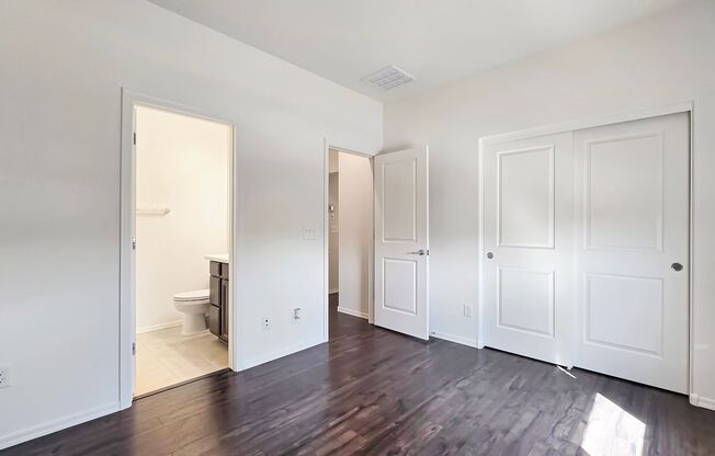 2 beds, 2.5 baths, $1,795, Unit # 1067