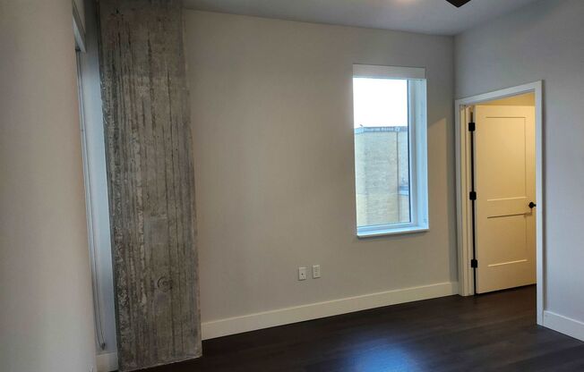1 bed, 1 bath, 808 sqft, $2,295, Unit #400