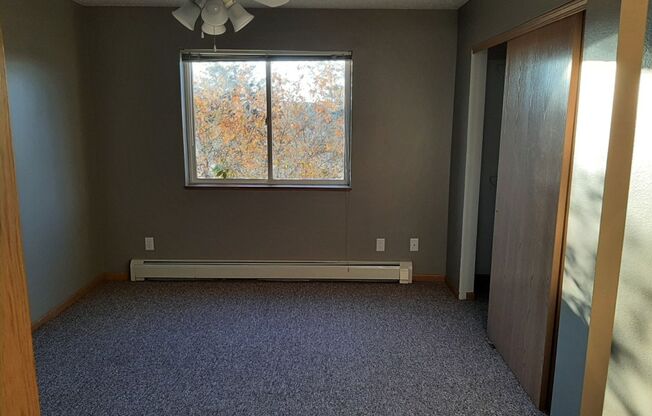 1 bed, 1 bath, 572 sqft, $650, Unit 5