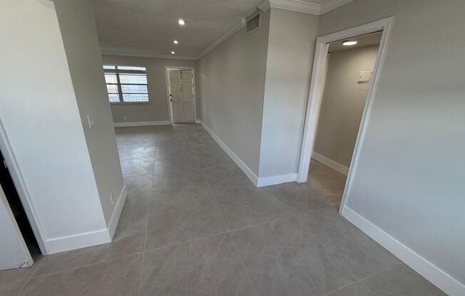 1 bed, 1 bath, 650 sqft, $1,825, Unit 4933-202