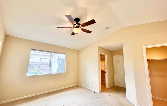 3 beds, 2 baths, $2,029